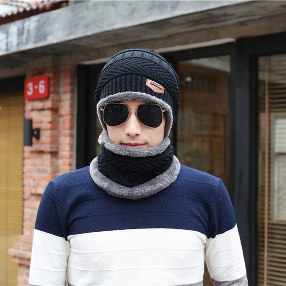 Black Cable Knit Beanie & Ring Scarf w/ Fleece - Picture 2 of 10